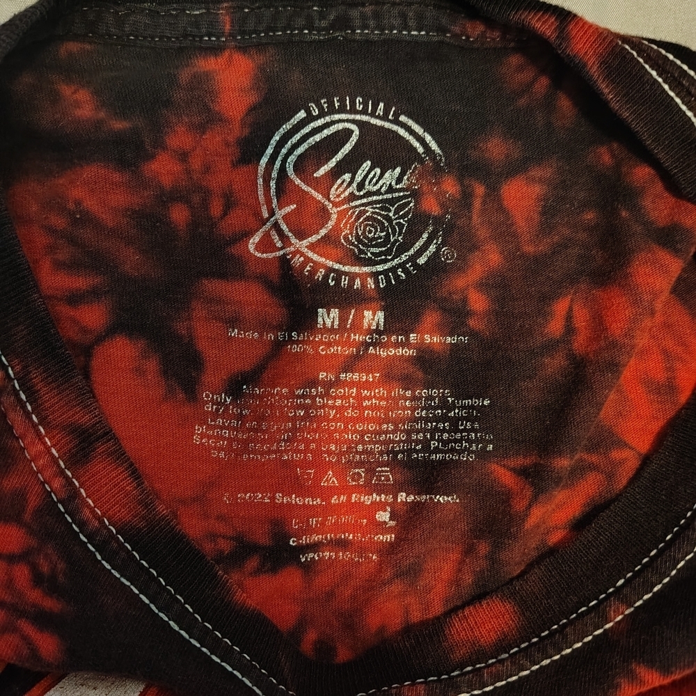 Selena Quintanilla Tie Dye Graphic T-Shirt Red Black | Official Merch | Size M - Picture 10 of 13